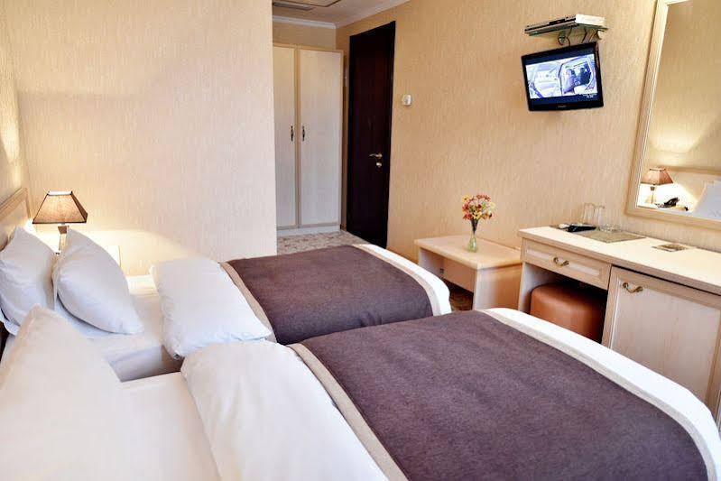 Hotel Sharden